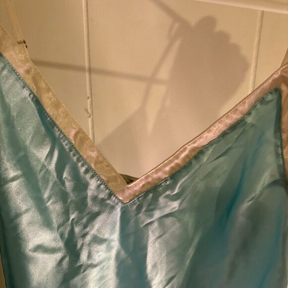 Jones and NewYork Light Blue Satin V-Neck Slip Dress in size Small - Picture 4 of 4